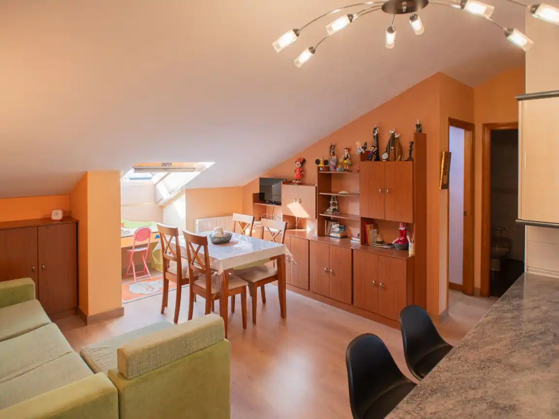 Sala de estar de Piso en venta en Cervera de Pisuerga, Palencia