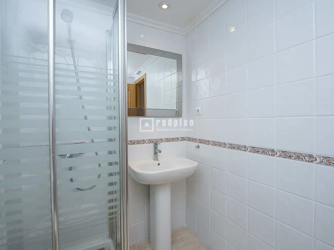 Bathroom of Flat for sale in Pinto  with Heating, Parquet flooring and Storage room