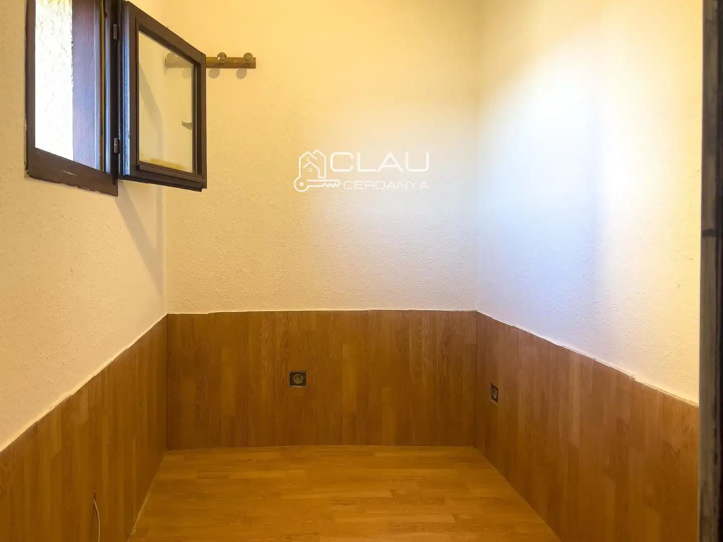 Terraza de Piso en venta en Sainte - Léocadie con Calefacción, Parquet y Terraza
