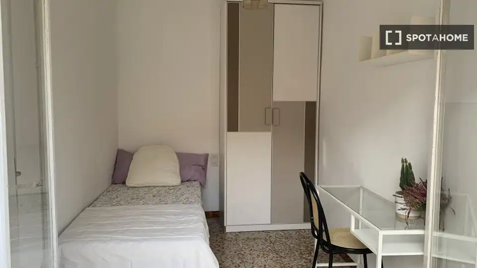 Room in Les Planes