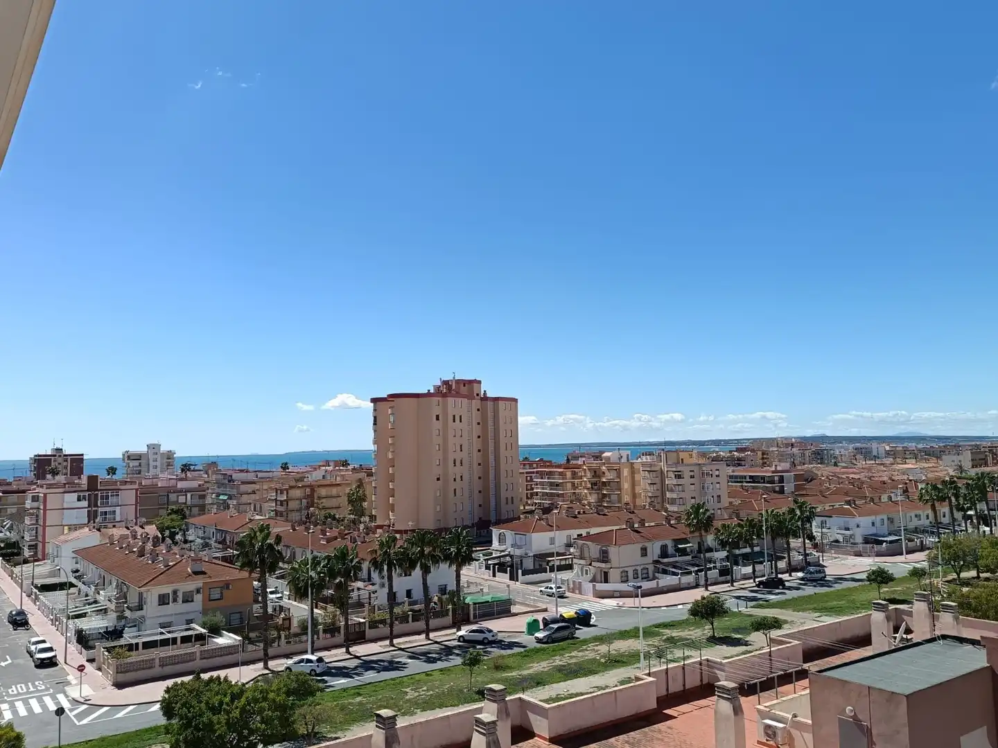 Vista exterior de Apartament de lloguer en Santa Pola amb Aire condicionat, Calefacció i Moblat