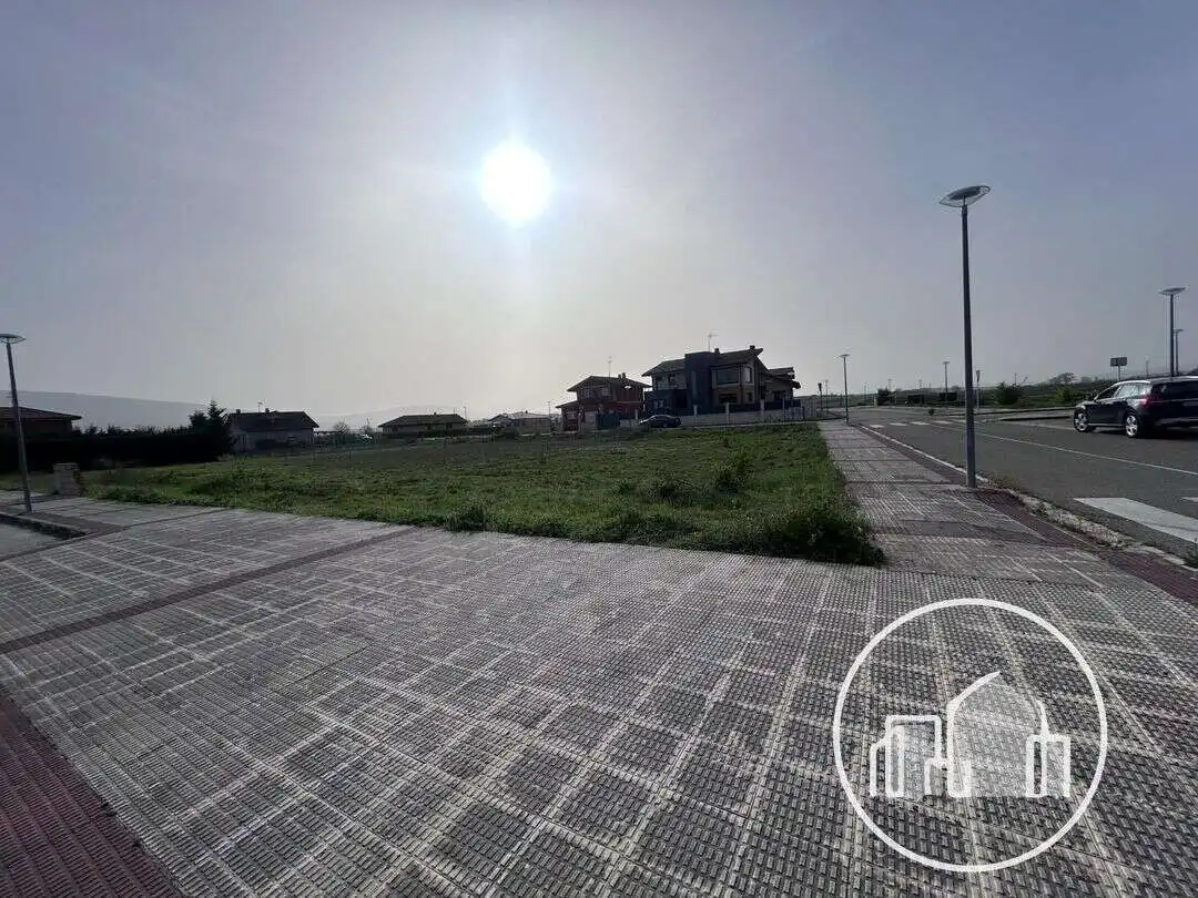 Residential land for sale in Medina de Pomar, imagen 2