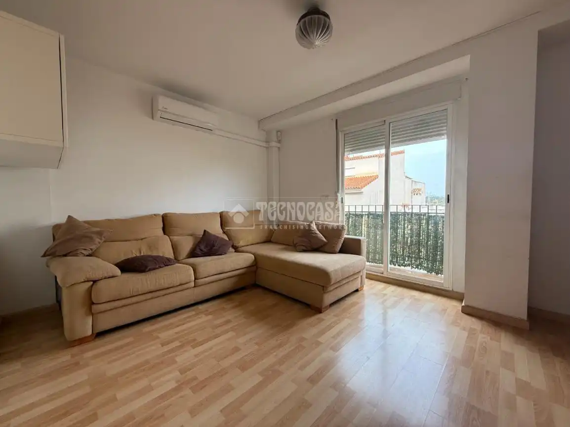Sala de estar de Piso en venta en San Antonio de Benagéber con Aire acondicionado, Trastero y Balcón