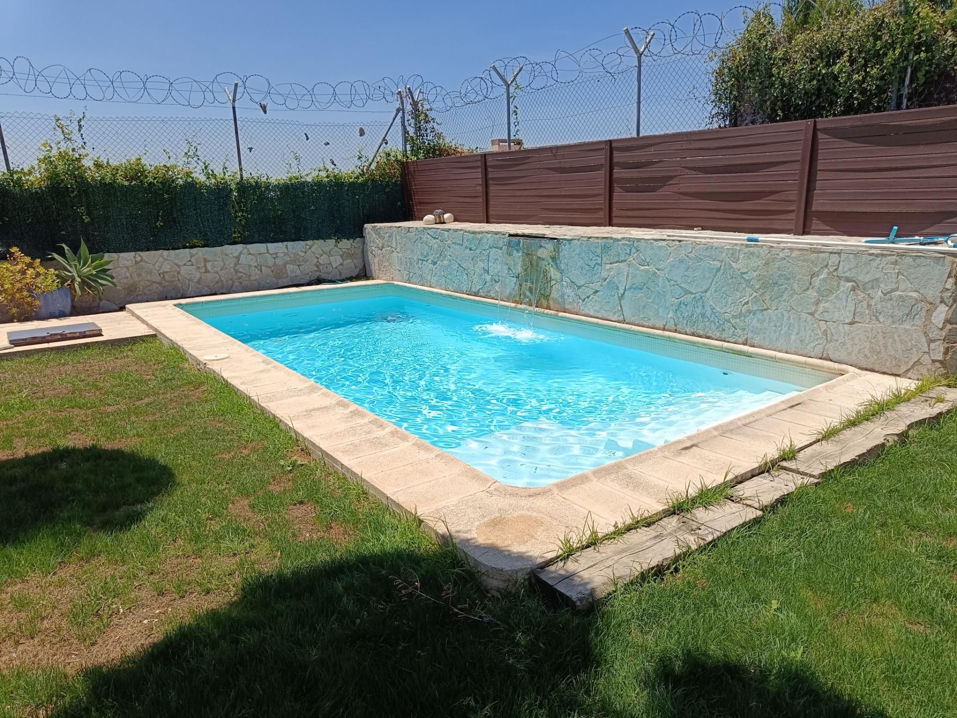 Swimming pool of House or chalet for sale in Bormujos  with Heating, Private garden and Terrace