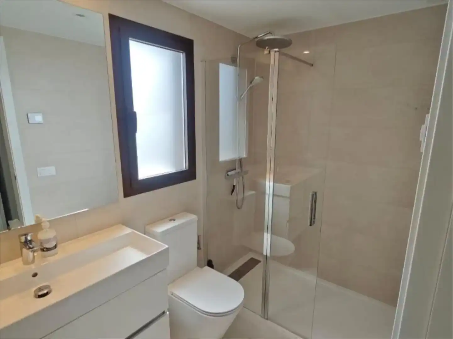 Bathroom of Flat for rent in Rincón de la Victoria  with Air Conditioner, Swimming Pool and Furnished