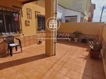 Maison mitoyenne à vendre à Verge de Montserrat