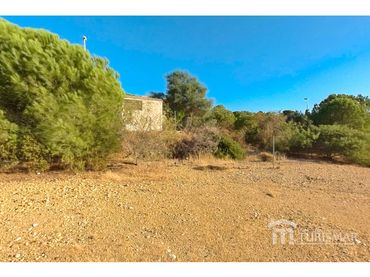 Residential land for sale in Avenida Rosalía de Castro 1