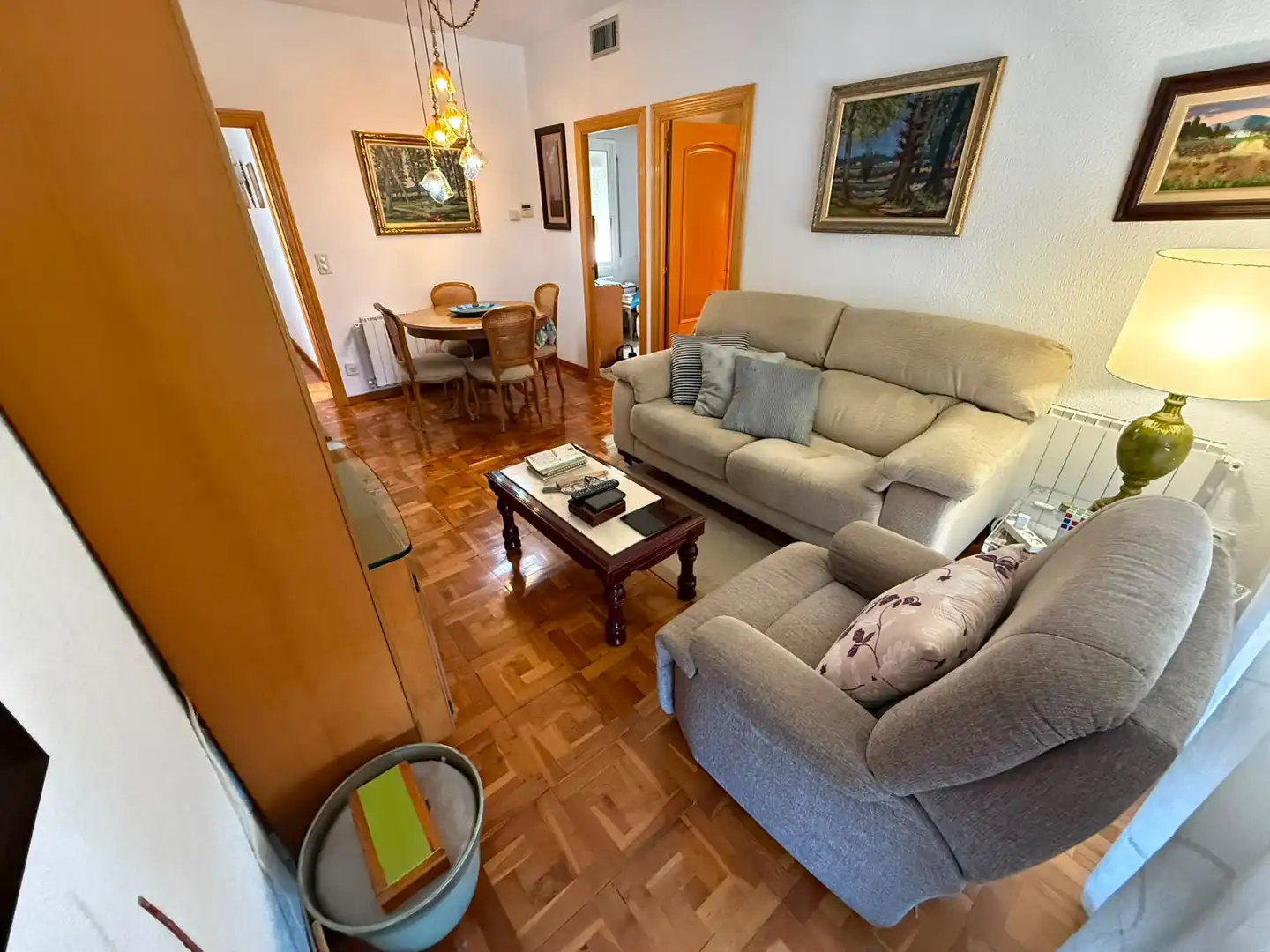 Living room of Flat for sale in Cornellà de Llobregat  with Air Conditioner, Heating and Parquet flooring