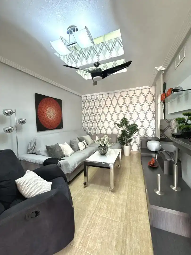 Sala d'estar de Pis en venda en Orihuela amb Aire condicionat, Traster i Balcó