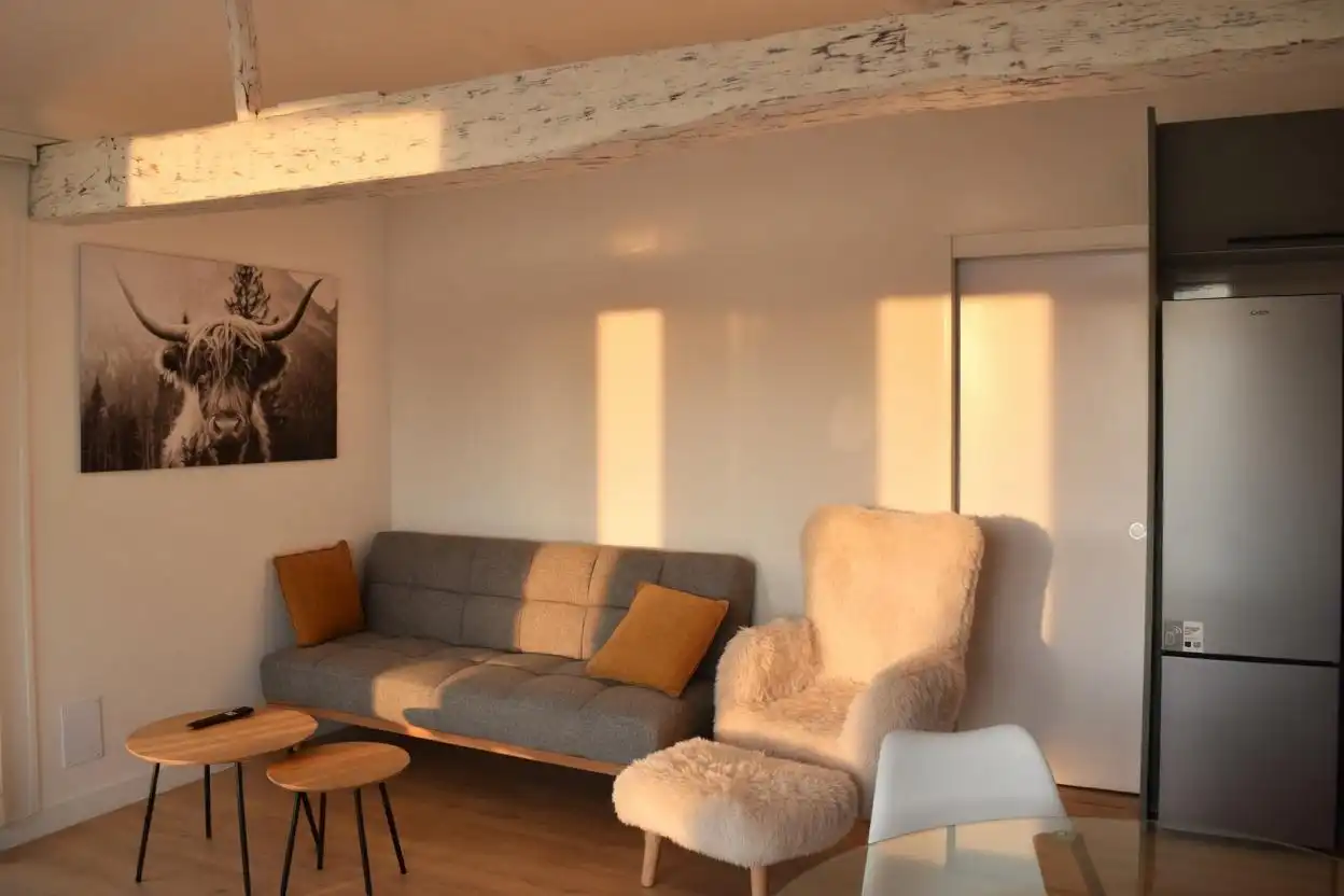 Sala de estar de Casa o chalet en venta en Parres con Calefacción y Amueblado