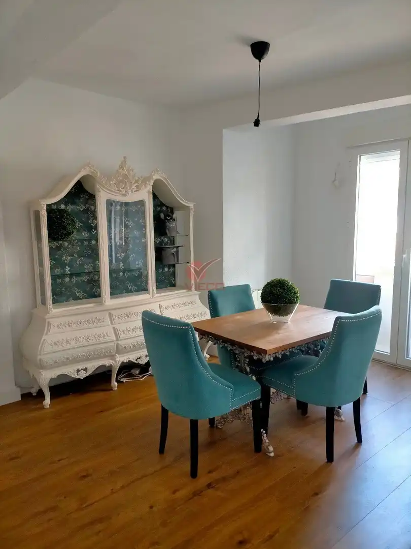 Piso en venta en DIEGO JIMENEZ, Centro