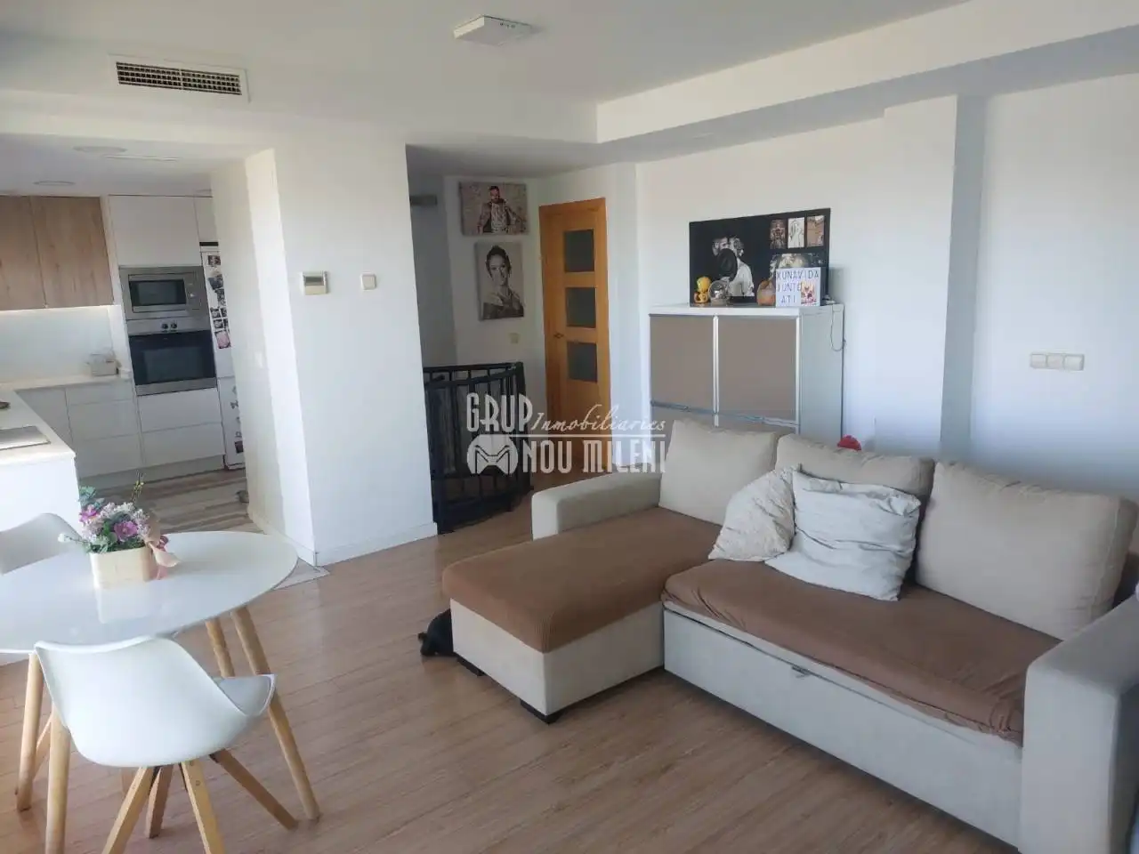 Duplexes for rent in Silla