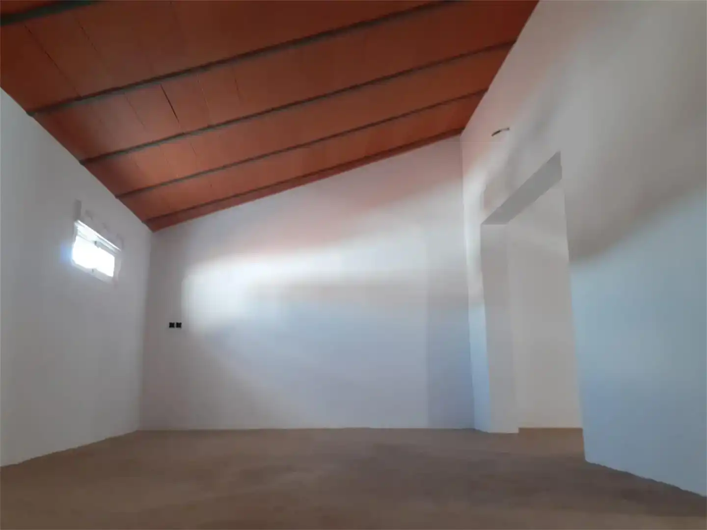 Casa adosada en venda en El Almendro amb Jardí privat i Moblat