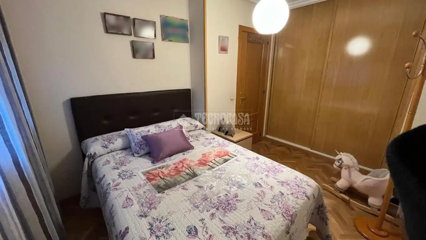 Dormitori de Pis en venda en San Fernando de Henares amb Calefacció i Parquet