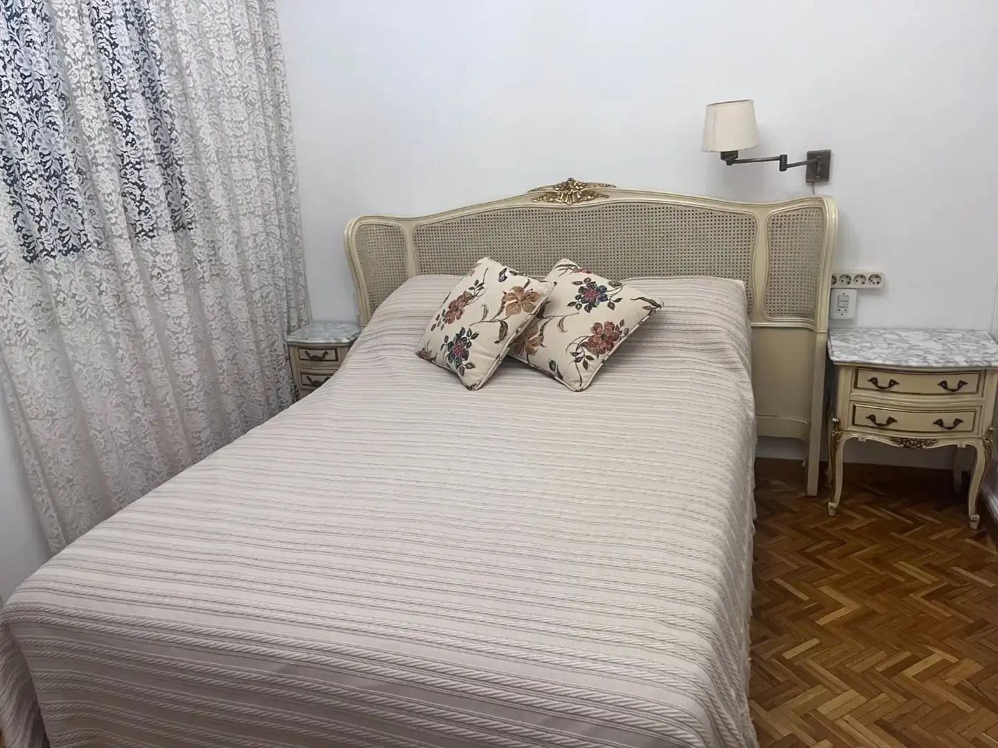 Habitación de Piso de alquiler en Terrassa con Aire acondicionado y Terraza