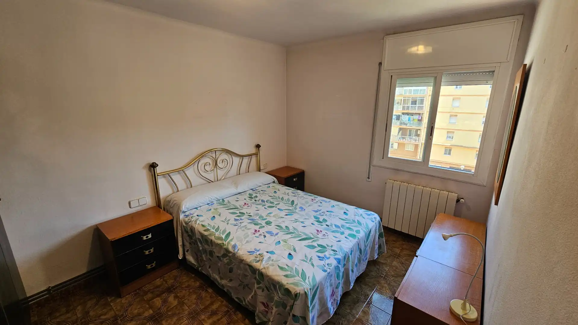 Schlafzimmer von Wohnung zum Verkauf in Sabadell mit Klimaanlage, Heizung und Balkon