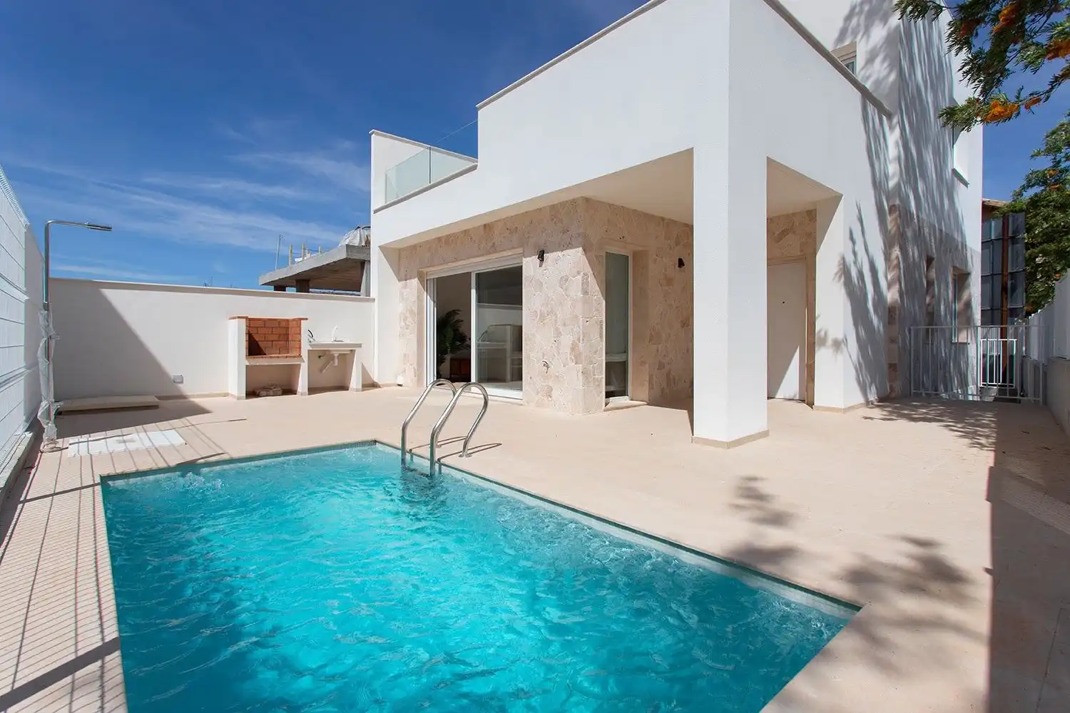 Villa avec terrasse à vendre à Hondón de las Nieves / El Fondó de les Neus