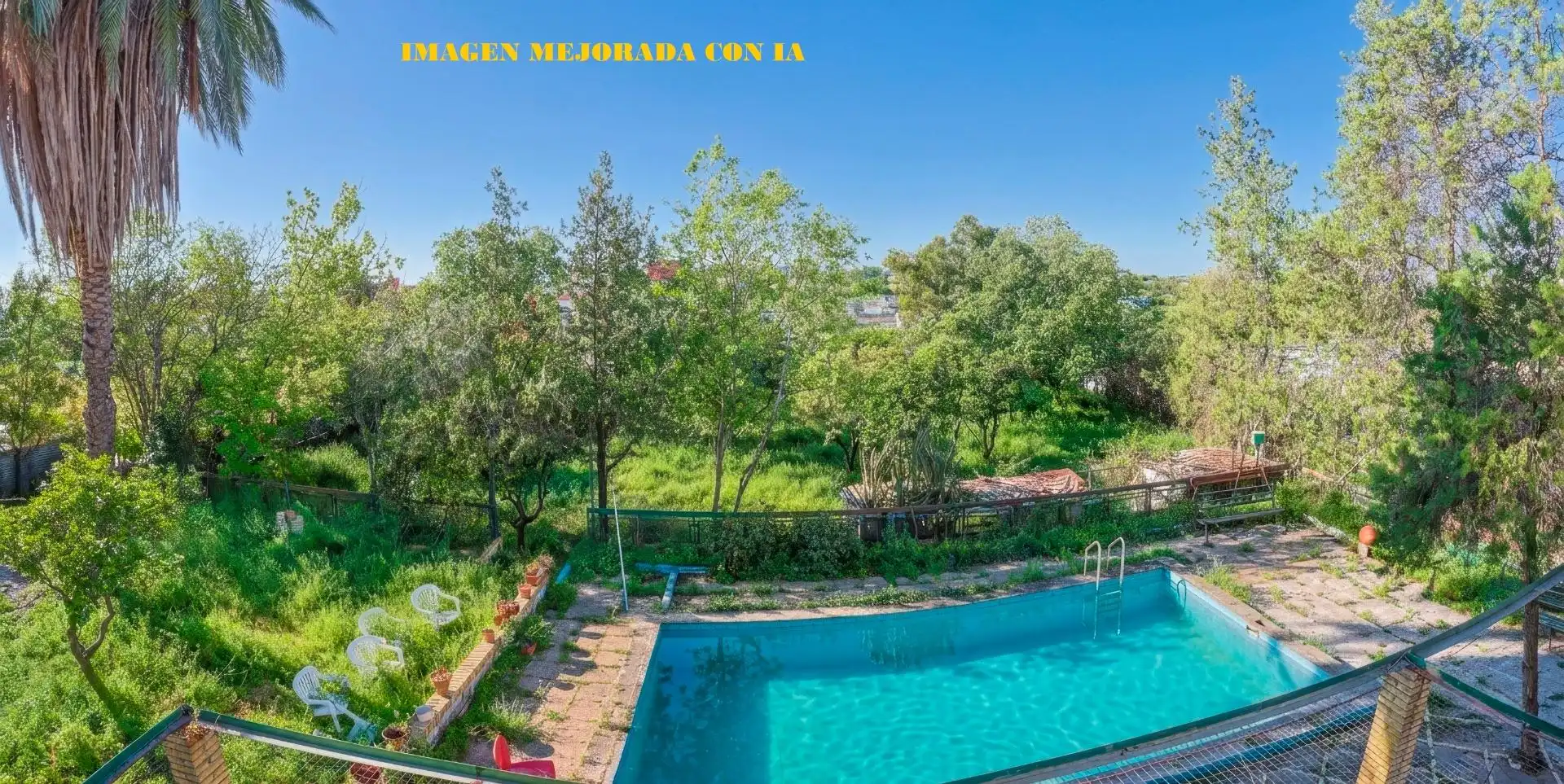Piscina de Casa o xalet en venda en Sanlúcar la Mayor amb Aire condicionat i Piscina