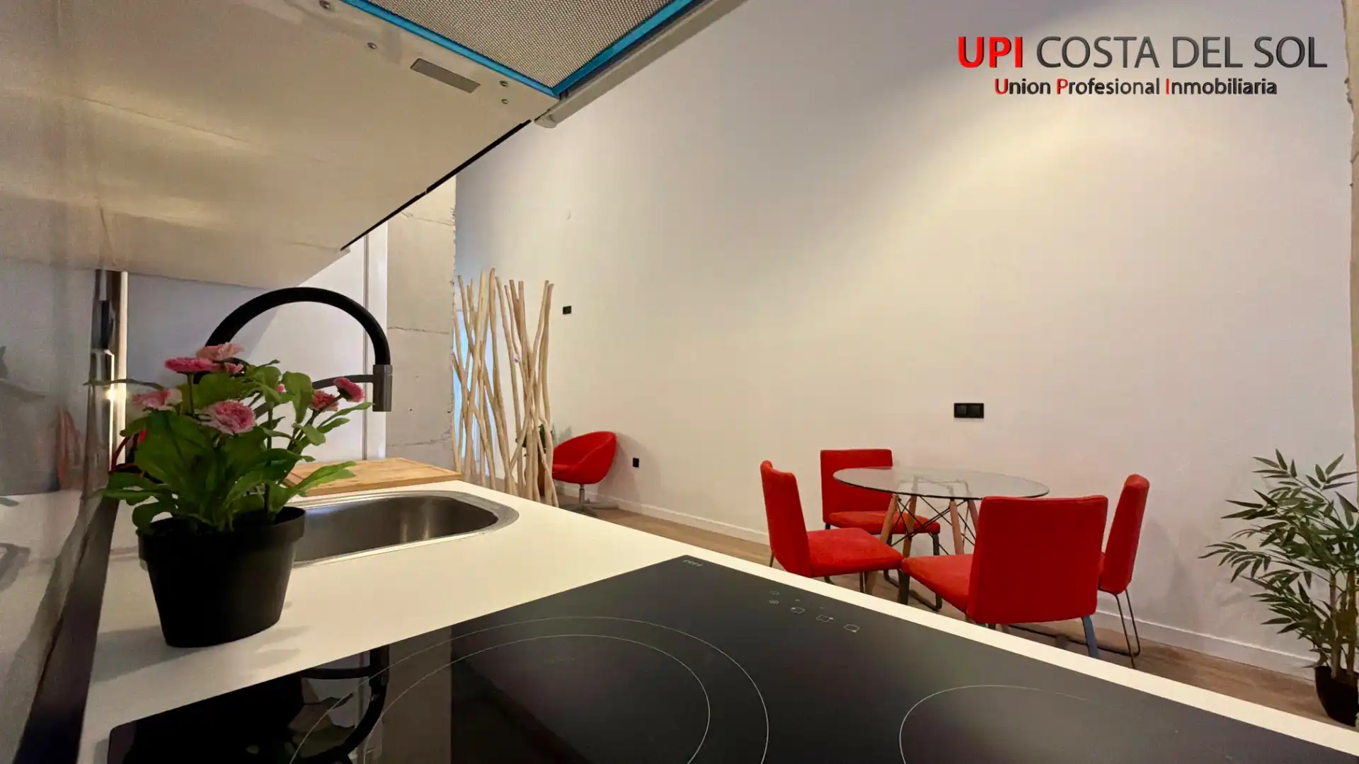 Kitchen of Apartments for sale in Torremolinos  with Air Conditioner, Heating and Oven