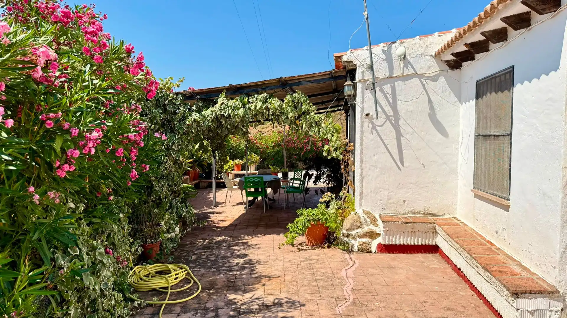 Terrassa de Casa o xalet en venda en Sedella amb Aire condicionat, Jardí privat i Terrassa