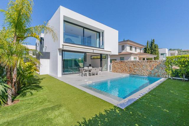 Casa-chalet en Venta en Carrer SAFRA en Son Roca