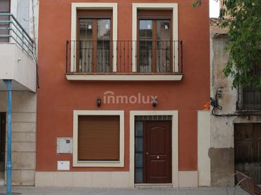 House with garden for sale in Calle Del Cura Fenoll