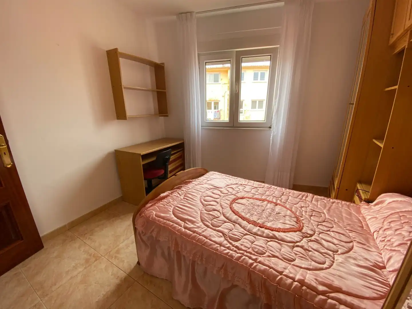 Habitación de Piso en venta en Fisterra con Terraza, Trastero y Amueblado