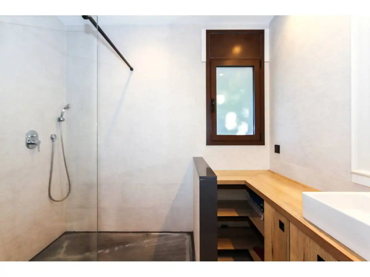 Baño de Casa o chalet en venta en Lloret de Mar con Aire acondicionado, Calefacción y Jardín privado