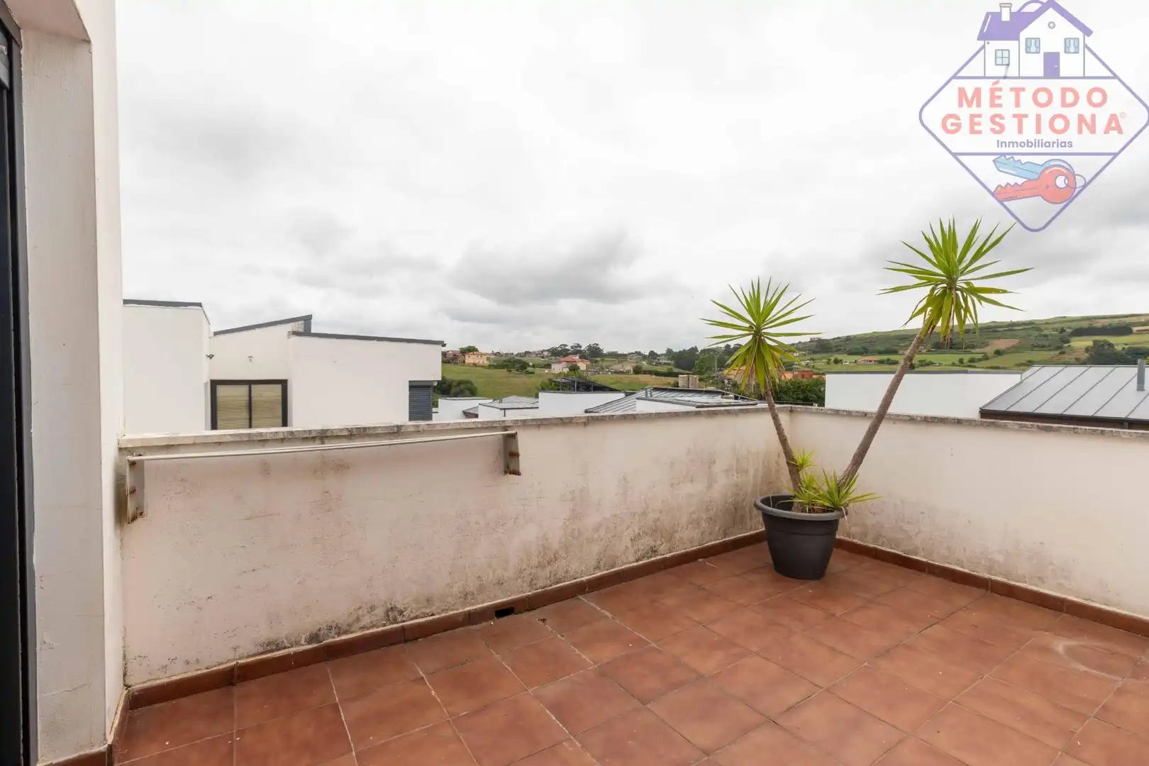 Terrassa de Casa o xalet en venda en Suances amb Calefacció, Jardí privat i Terrassa