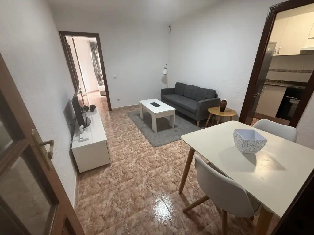 Sala de estar de Apartamento en venta en L'Hospitalet de Llobregat