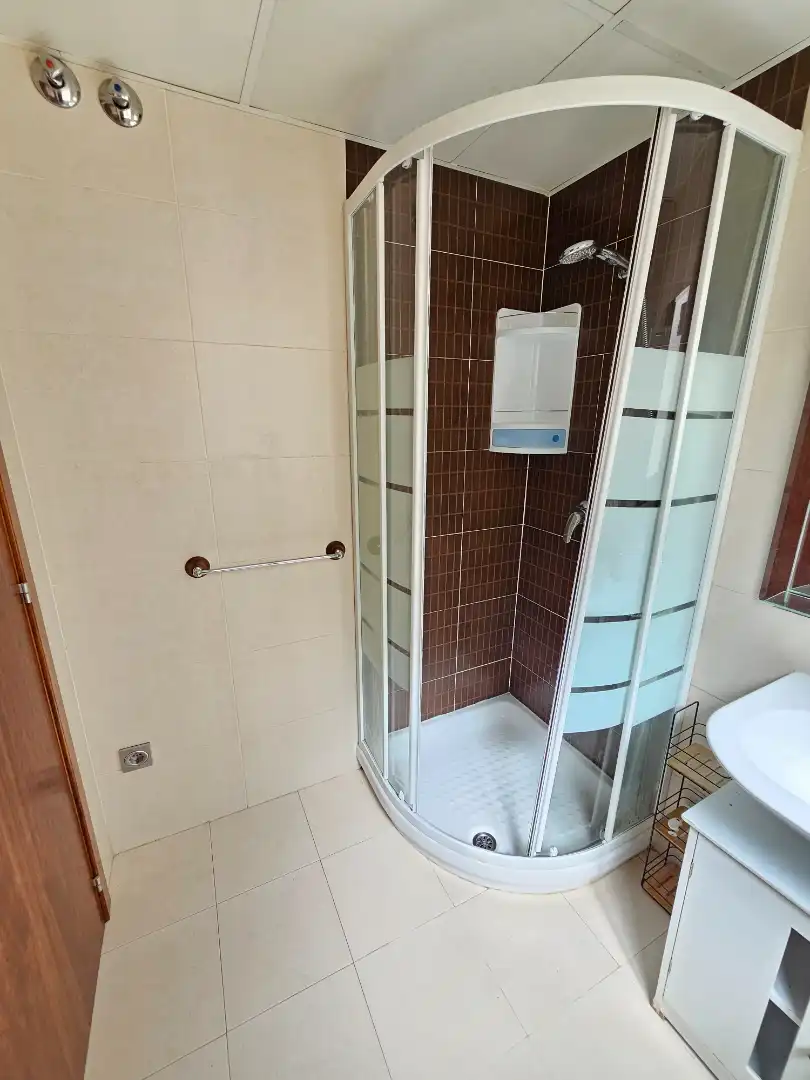 Baño de Ático en venta en Armilla con Aire acondicionado, Calefacción y Terraza