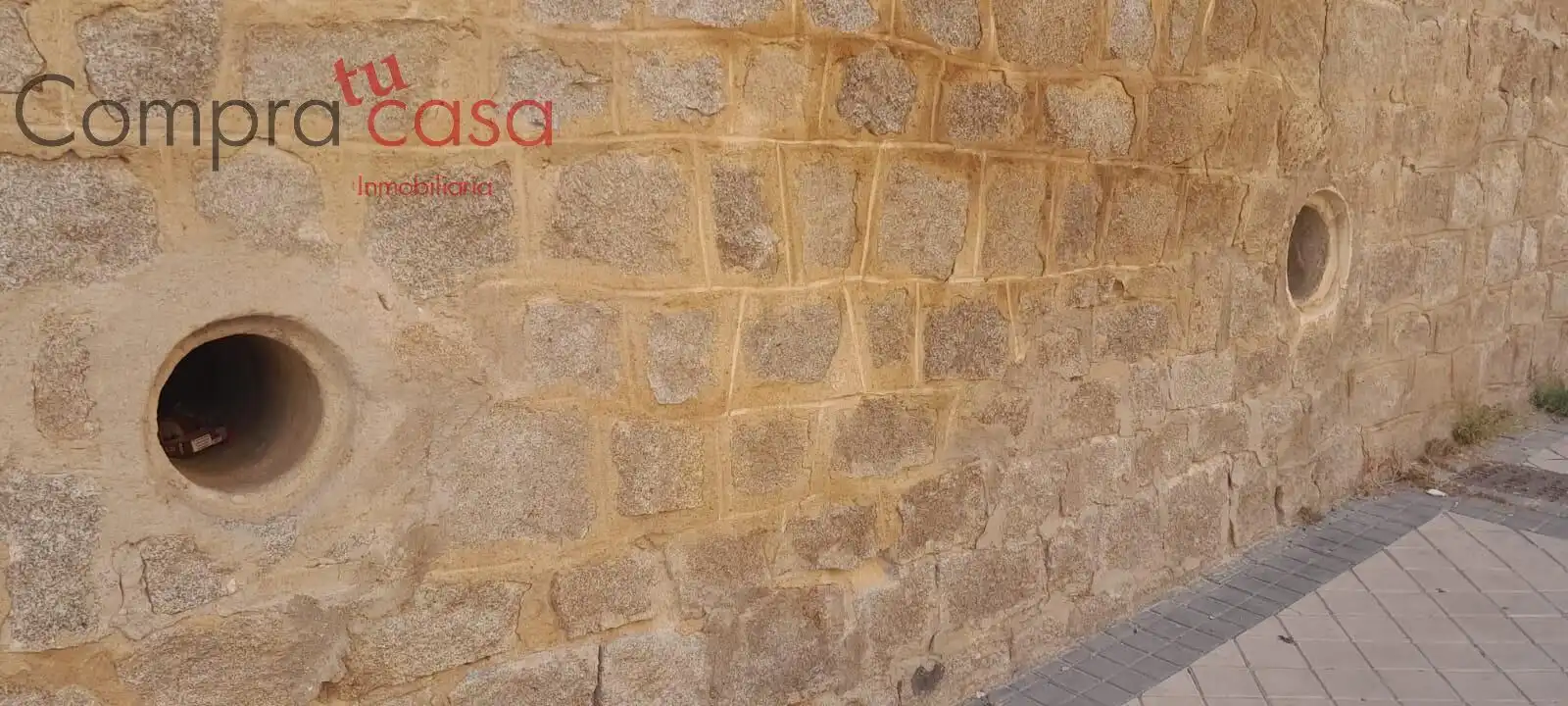Außenansicht von Lagerraum zum Verkauf in Segovia