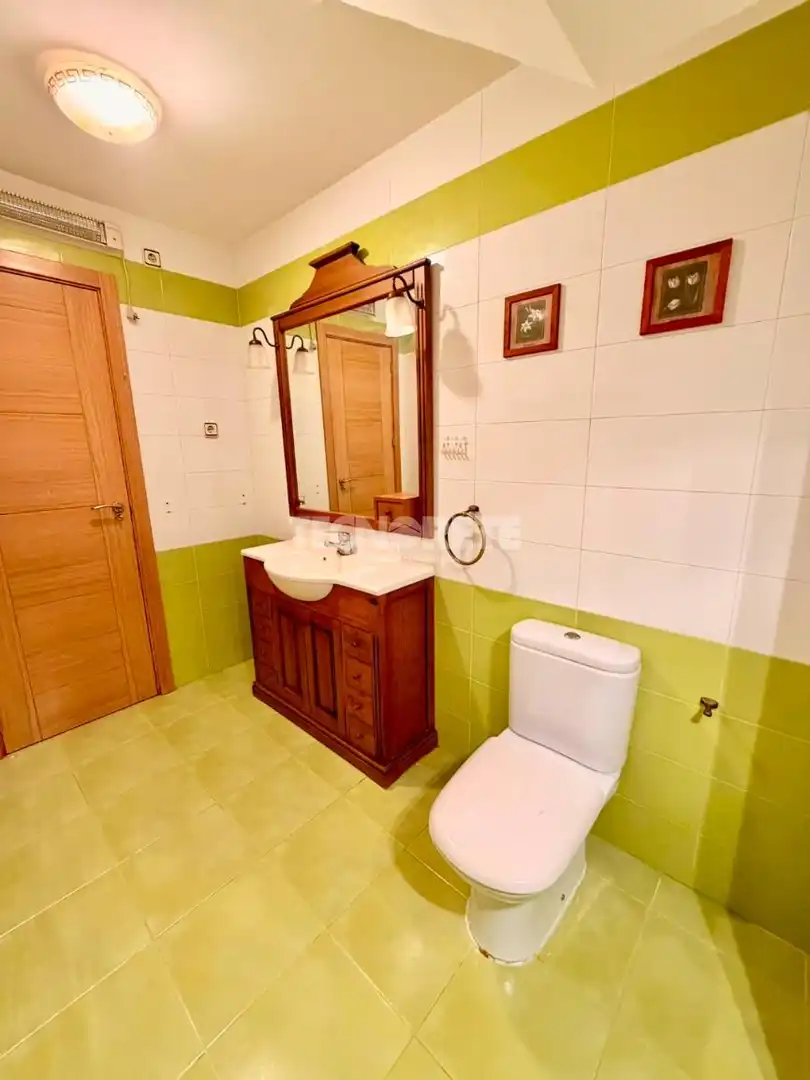 Baño de Piso en venta en Yuncos con Aire acondicionado, Terraza y Trastero
