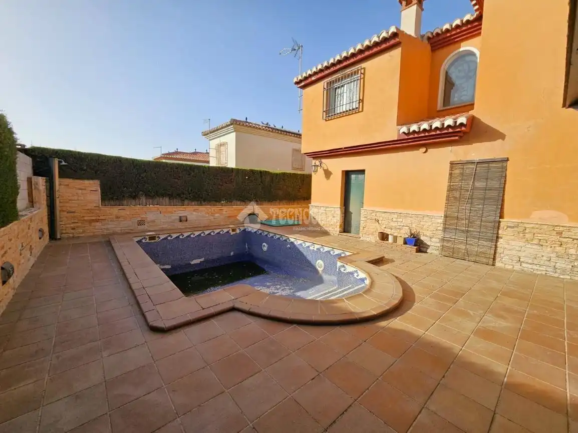 Casa en venta en Cúllar Vega, imagen 3