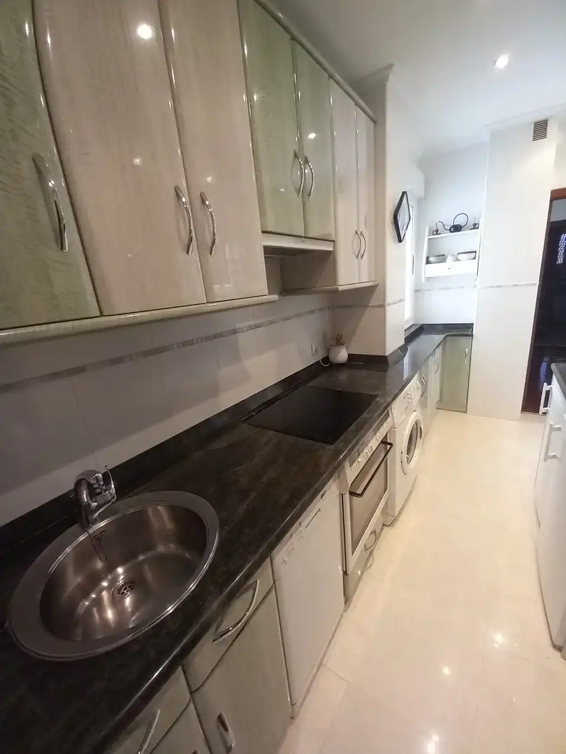 Cocina de Piso en venta en Torrelavega  con Calefacción, Terraza y Trastero