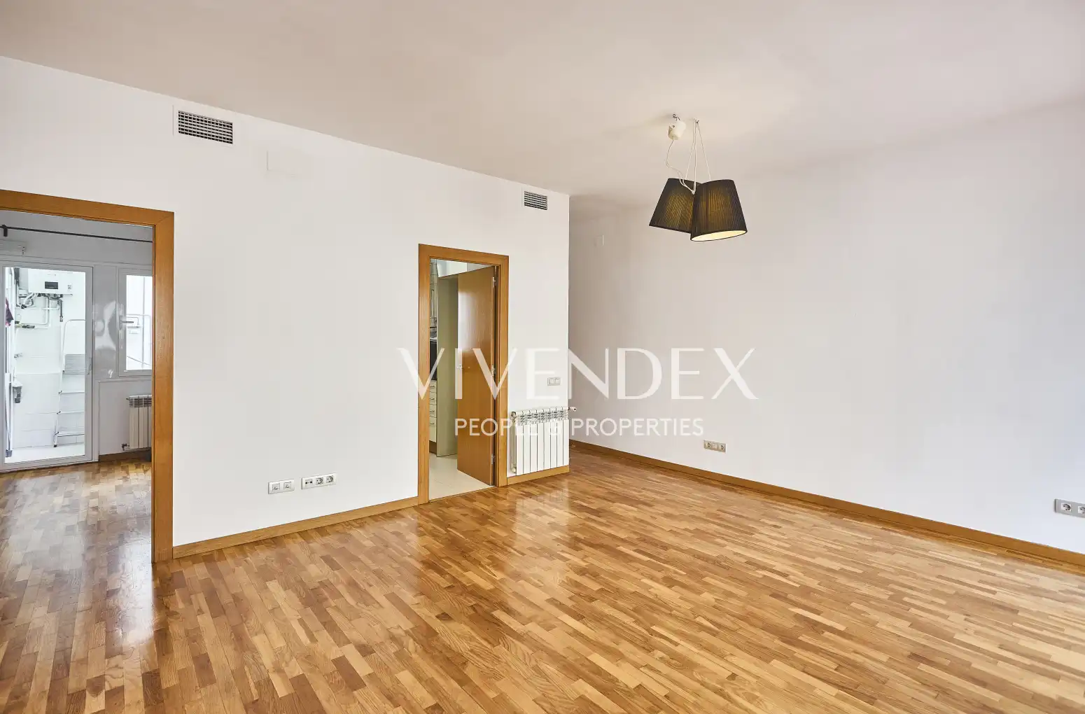 Flat for sale in Barcelona  with Heating, Parquet flooring and Balcony