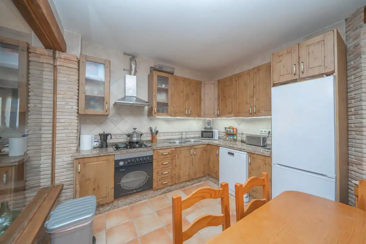 Kitchen of Houses for sale in San Vicente del Raspeig / Sant Vicent del Raspeig  with Air Conditioner, Heating and Private garden