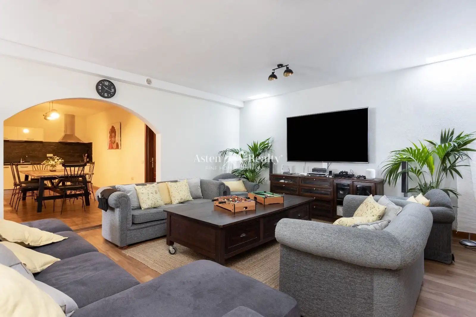 Houses for sale in De La Lancha, Playa Jardín