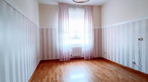 Foto 5 de Pis de lloguer a Constitucion, Virgen del Rosario, Madrid