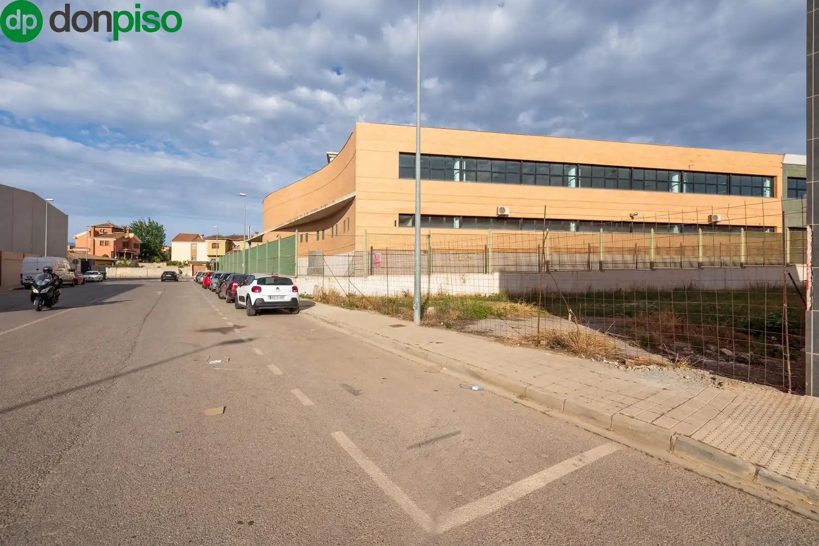 Außenansicht von Residential zum Verkauf in Armilla