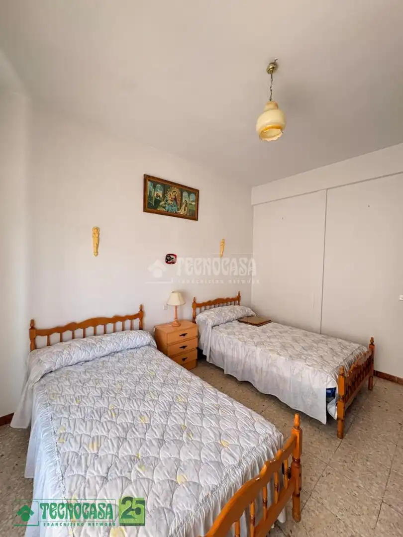 Habitación de Piso en venta en Dosbarrios con Calefacción