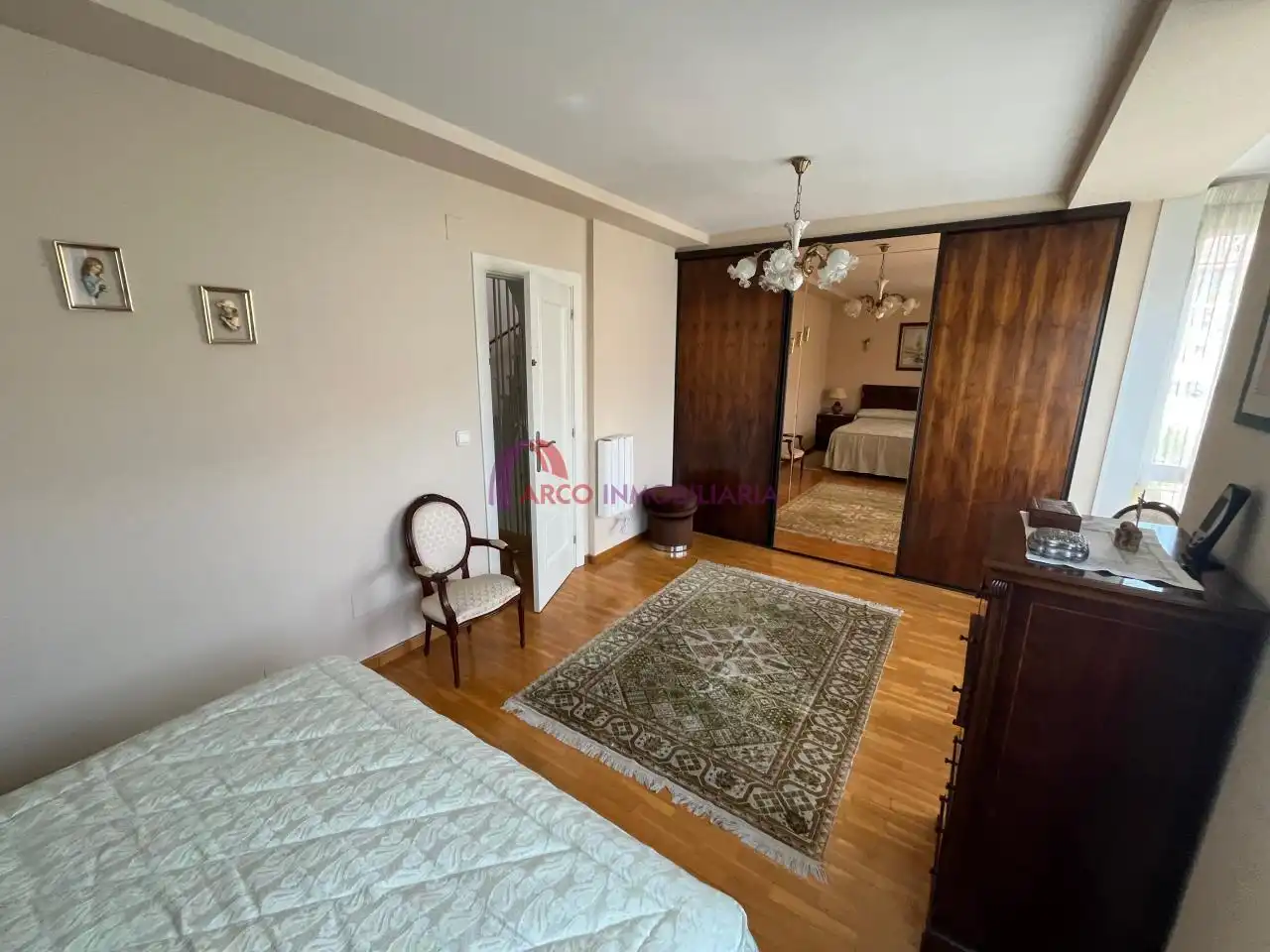 Bedroom of Detached homes for sale in Burgos  with Heating, Private garden and Parquet flooring