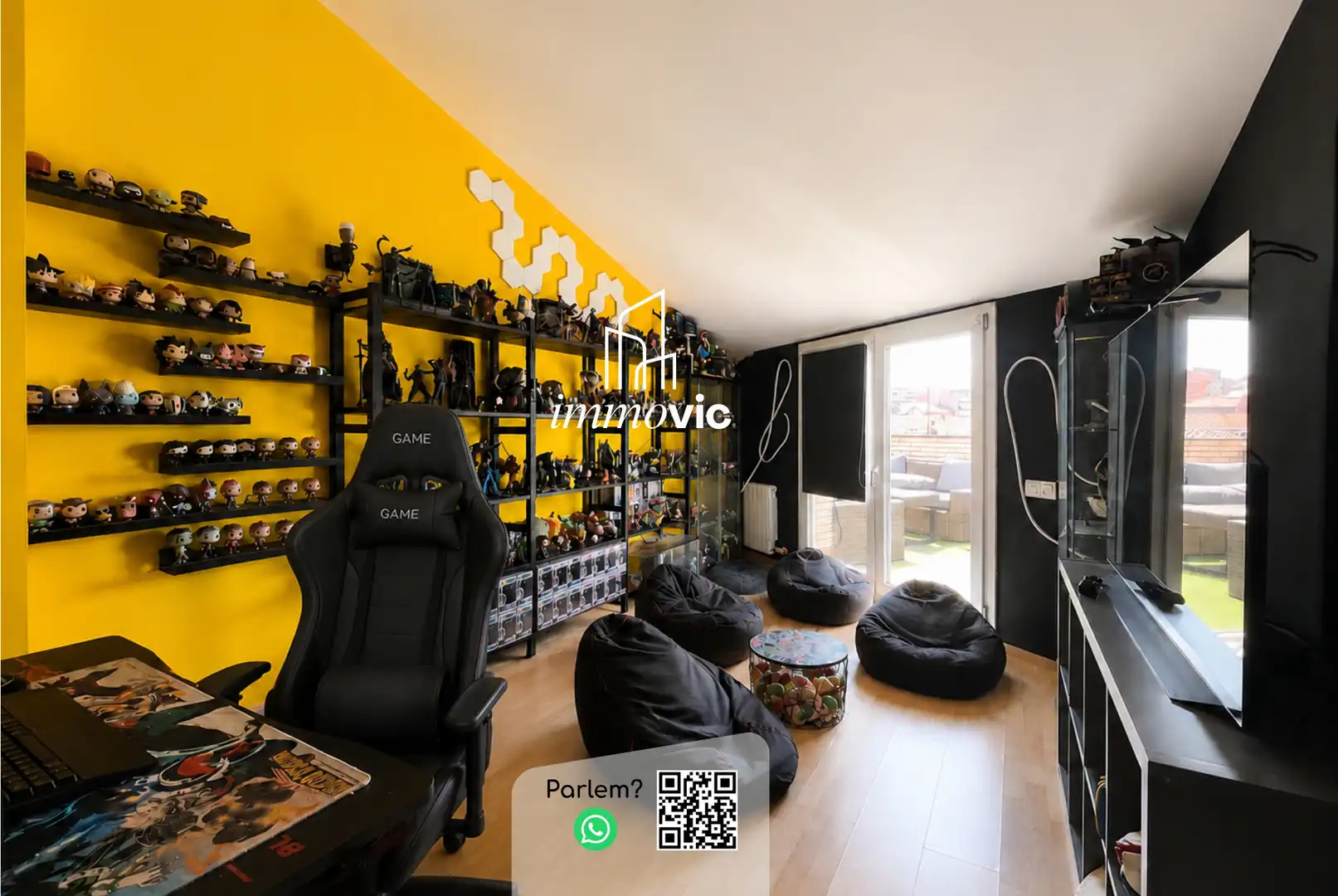 Sala de estar de Dúplex en venta en Roda de Ter con Calefacción, Parquet y Terraza