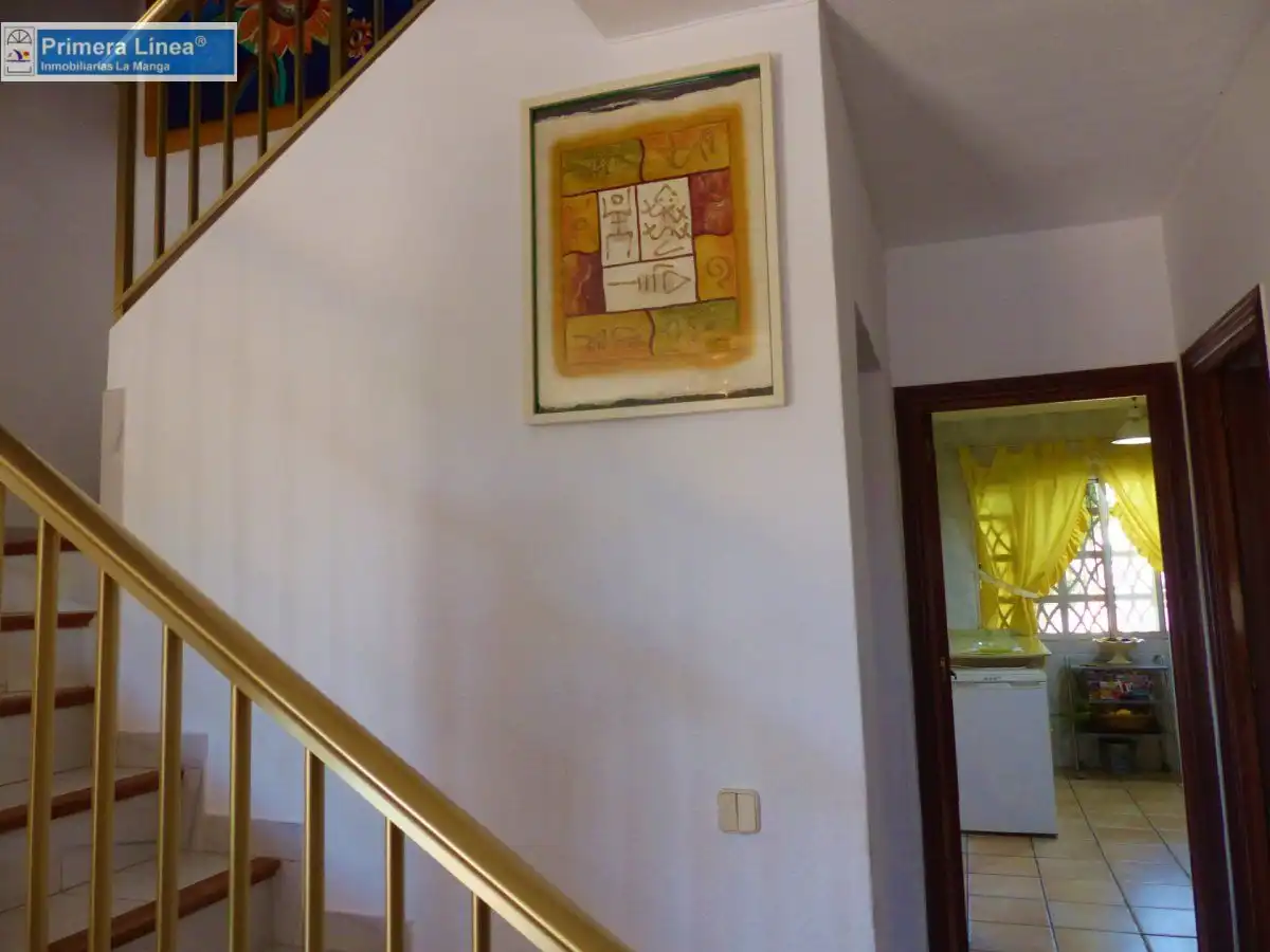 Casa adosada en venta en Cartagena con Jardín privado, Trastero y Amueblado