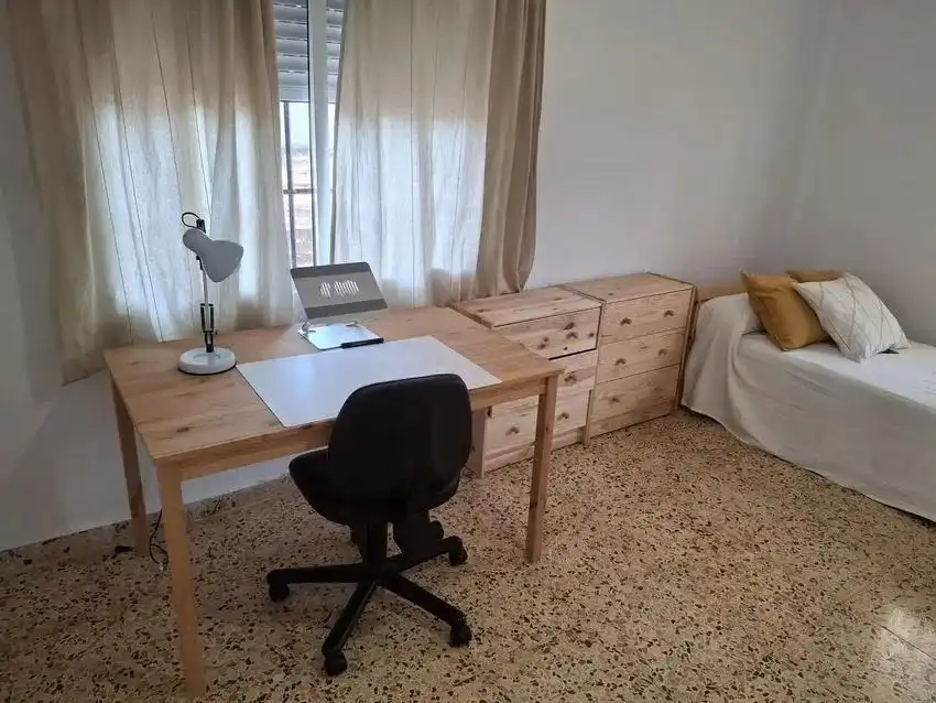 Habitación de Casa o chalet en venta en Torrent con Aire acondicionado, Jardín privado y Terraza