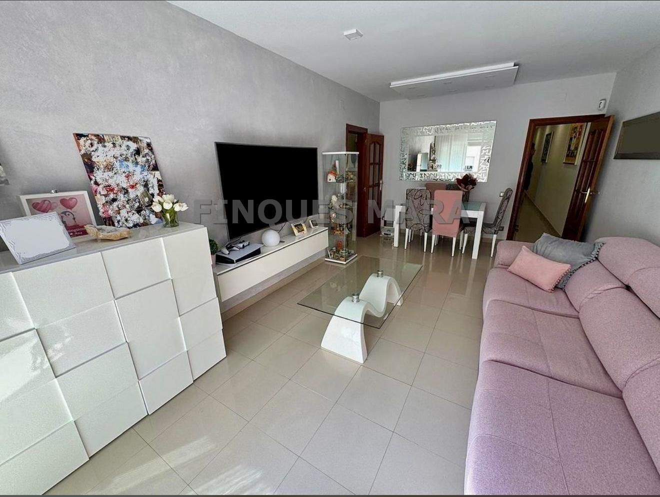 Living room of Flat for sale in Sant Boi de Llobregat  with Heating and Balcony