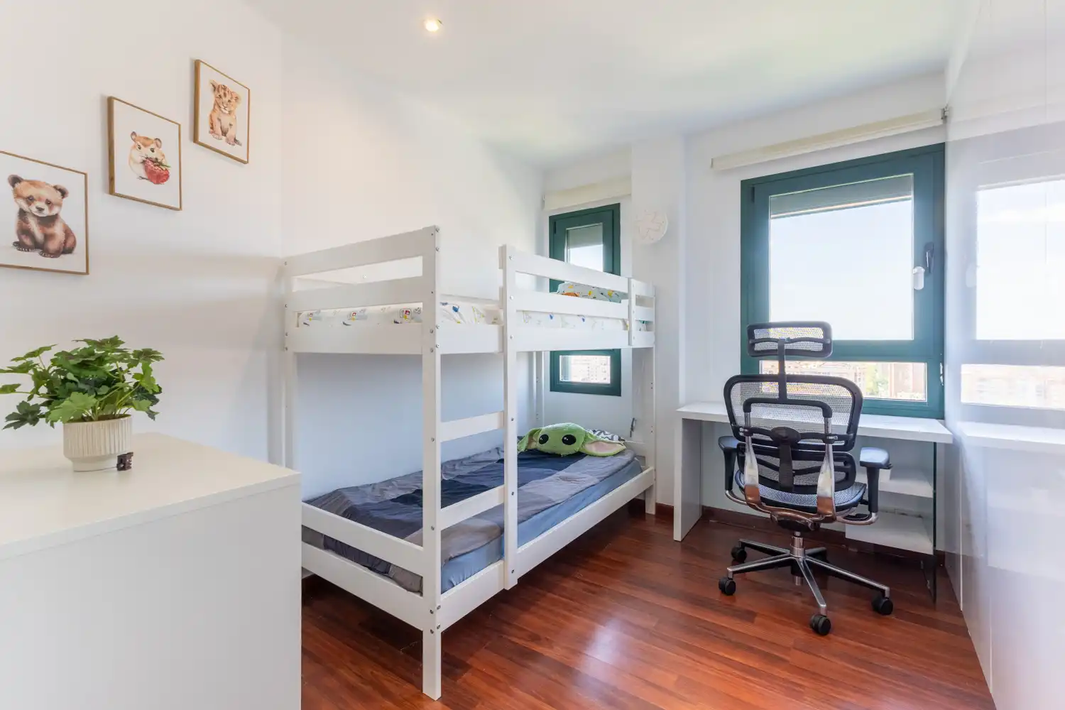 Bedroom of Attic for rent in Valencia  with Air Conditioner, Heating and Parquet flooring