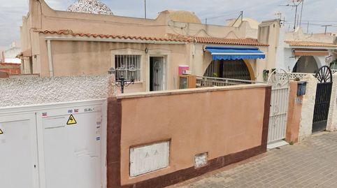 Foto 3 de Casa adosada en venda a Calle Santa Petra 19, 19, Nueva Torrevieja, Torrevieja