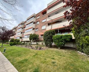 Vista exterior de Pis de lloguer en Pozuelo de Alarcón amb Calefacció, Terrassa i Traster