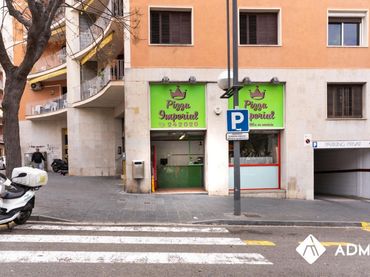Locale commerciale in vendita a Cronista Sesse